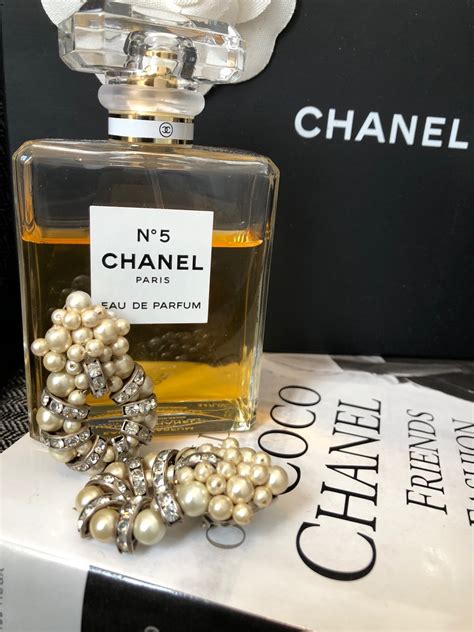 Unbranded Luxury CHANEL